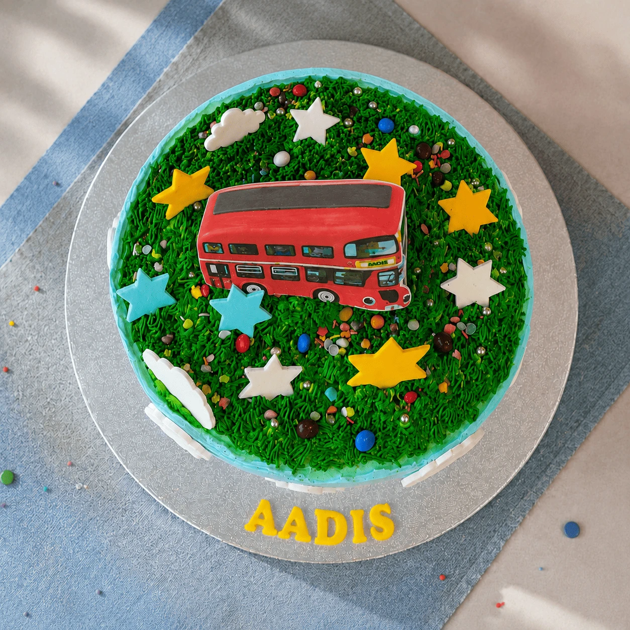 London Bus Theme Cake