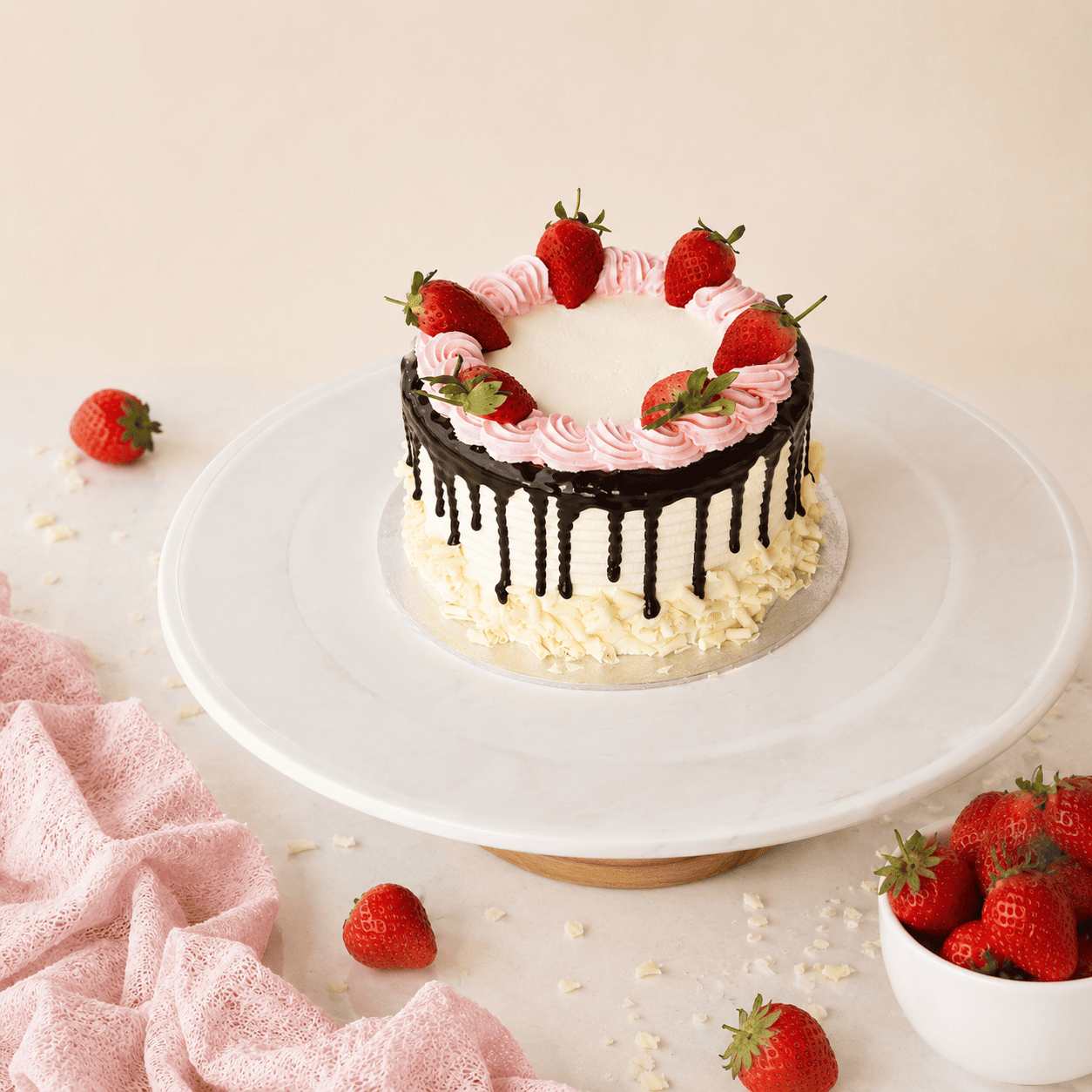 Strawberry Milkshake Cake